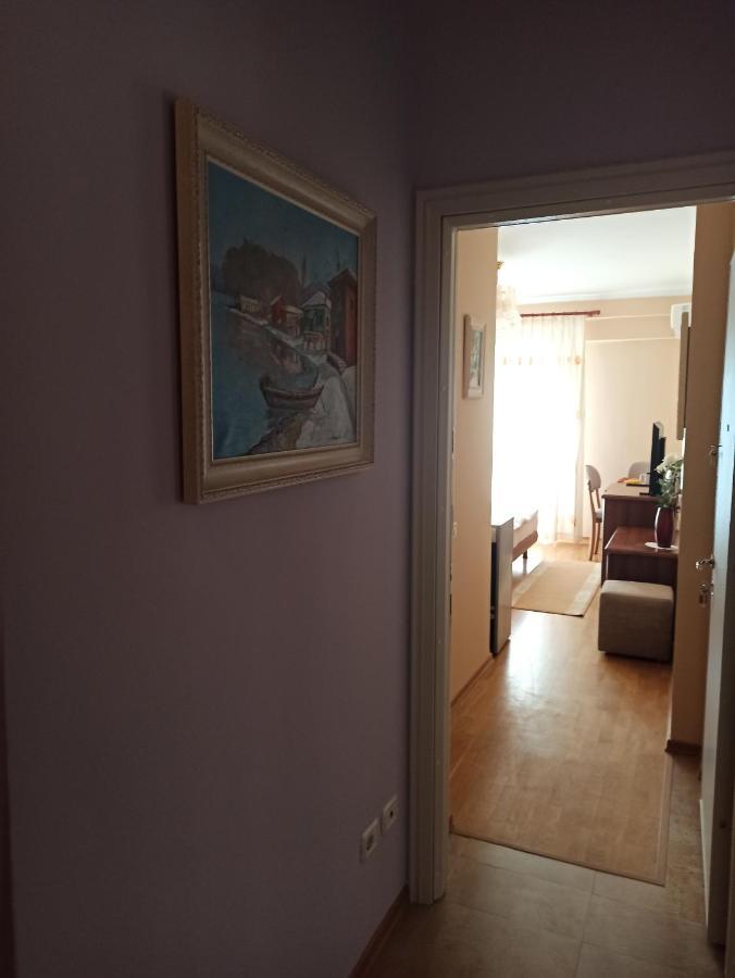 Home Sweet Rental Тирана Экстерьер фото