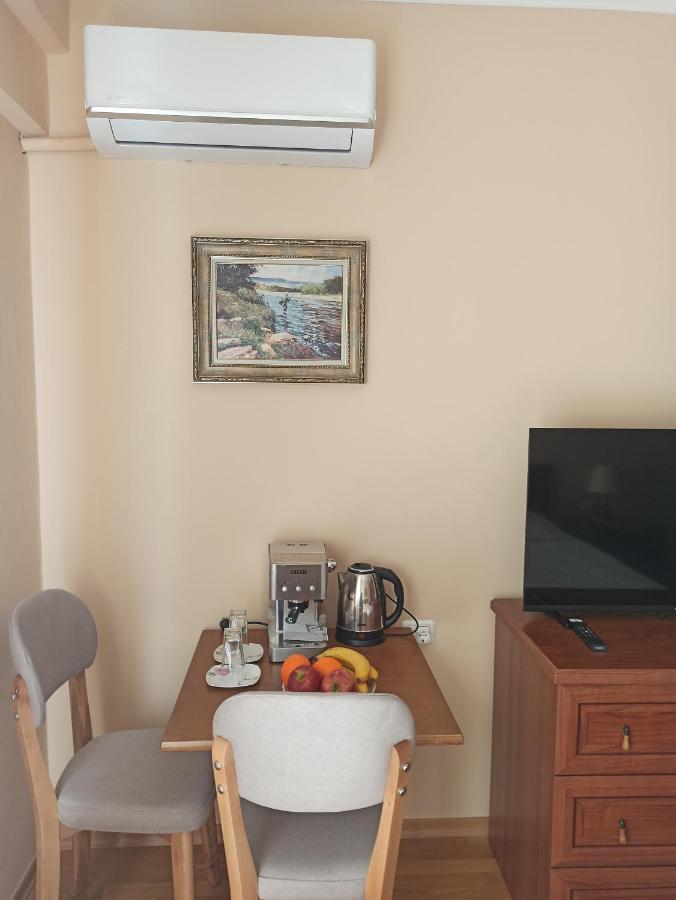 Home Sweet Rental Тирана Экстерьер фото